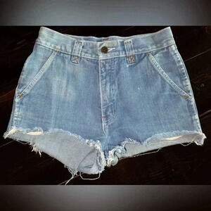 *SOLD* Vintage 80’s Brittania Jean Shorts Size 30